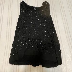Women’s black top